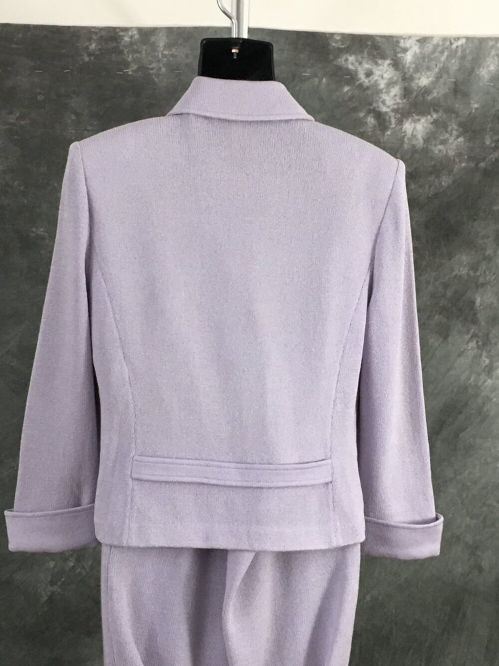 BEAUTIFUL St John collection knit lavender purple jacket skirt suit size 4 - Picture 6 of 9